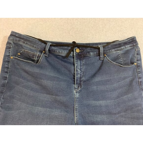 Laurie Felt Womens Size 1X Knit Clean Jean Jogger Blue Denim Belt Waist Raw Hem - Picture 8 of 8
